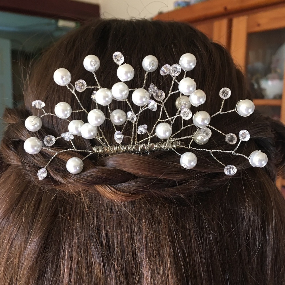 Handcrafted Pearl Hair Comb